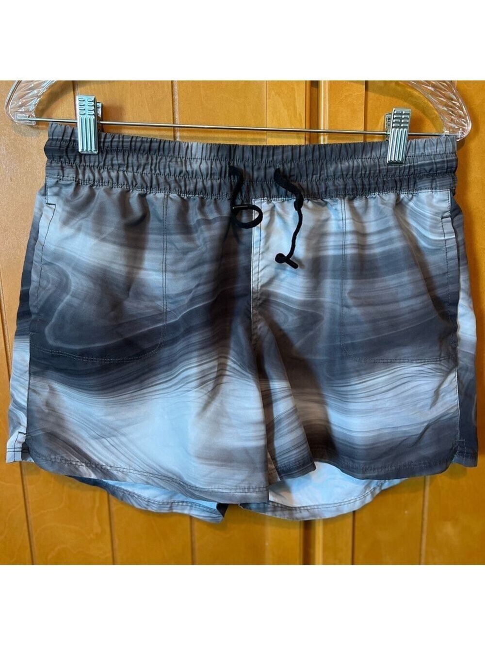 The North Face Athletic Shorts Black and Gray Quick-Dry